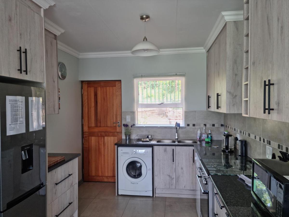 Clarens On Collett Villa ภายนอก รูปภาพ